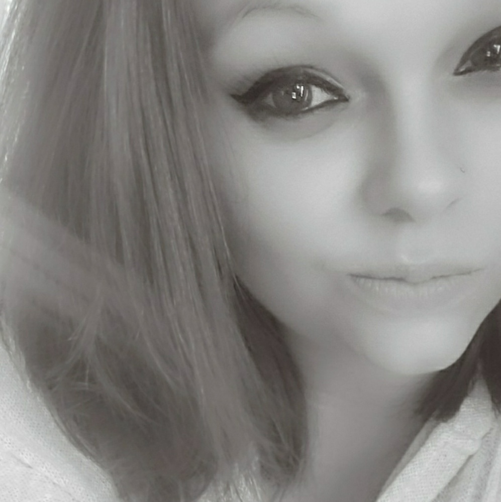 Meet your Posher, Cassie